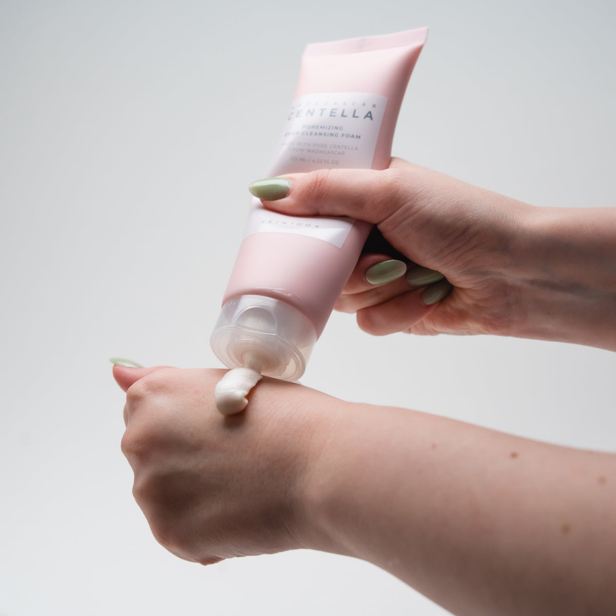 Madagascar Centella Poremizing Deep Cleansing Foam